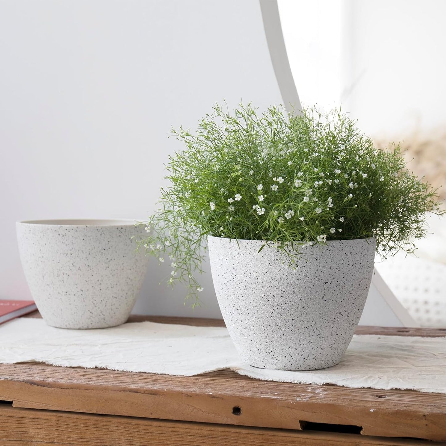 Flower Pots Outdoor Garden Planters, Indoor Plant Pots with Drainage Holes, Plastic, Speckled White, Set 2 (7.5 + 7.5 Inch)